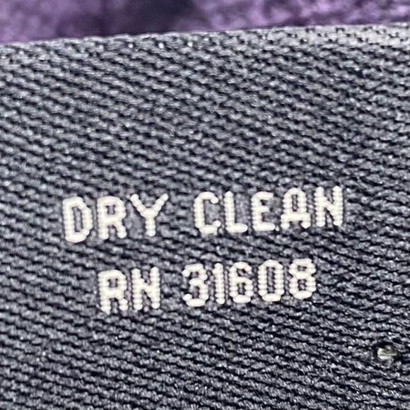 Jos. A. Bank Men's Deep Purple V-Neck Sweater 2XL 100% Italian Merino Wool - Picture 7 of 9